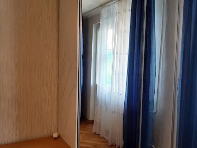 квартира за адресою Вереснева вул., 24-А