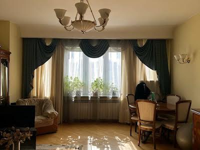 квартира за адресою Володимира Моссаковського вул. (Клари Цеткін), 8