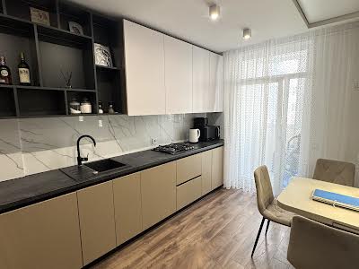 квартира за адресою Угорська вул., 14