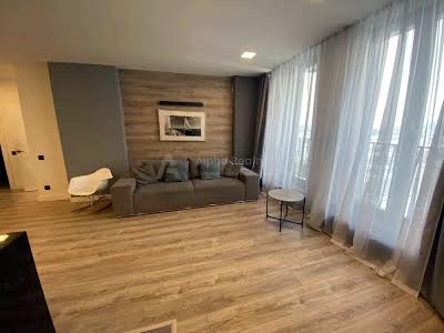 квартира за адресою Антоновича, 74