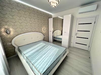 квартира за адресою Каманіна, 16-А