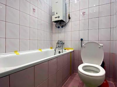 квартира за адресою Луцького Остапа, 5а