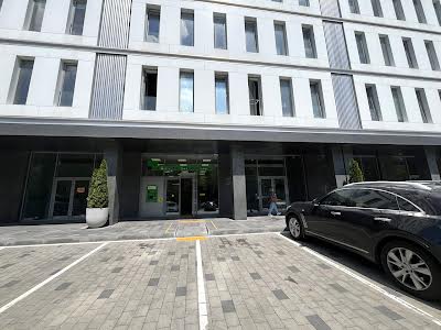 коммерческая по адресу Филиппа Орлика просп. (Ілліча), 18