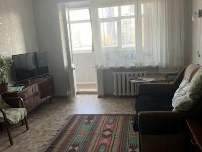 квартира за адресою Героїв просп., 11