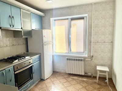 квартира за адресою Игоря Сикорского, 468