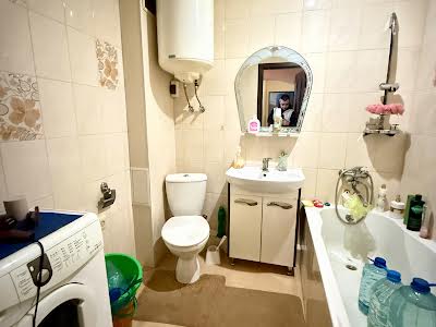 квартира за адресою Гідропаркова вул., 17