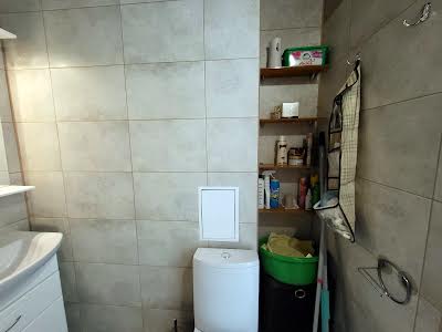 квартира за адресою Регенераторна вул., 4
