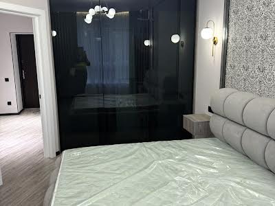 квартира за адресою Молодіжна вул., 10