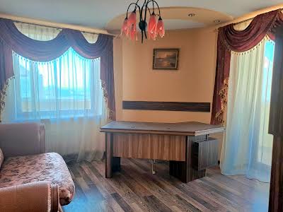 квартира за адресою Репіна, 18