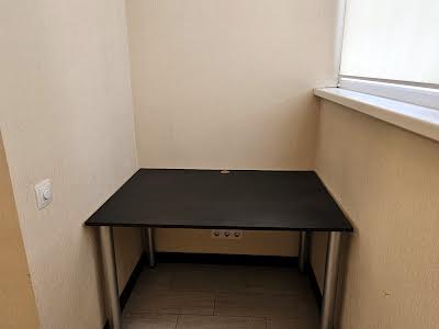 квартира за адресою Сім'ї Кульженків вул. (Петра Дегтяренка), 35