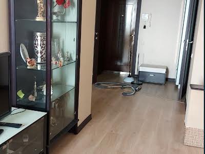 квартира за адресою Середньофонтанська вул., 19А