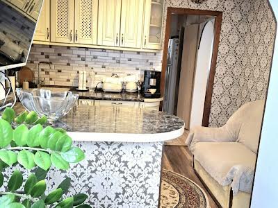 квартира за адресою Сержа Лифаря вул. (Олександра Сабурова), 8-А