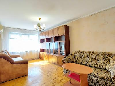 квартира за адресою Голосіївський просп. (40-річчя Жовтня), 7