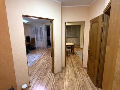 квартира за адресою Набережна Перемоги вул., 136-А