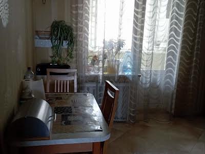кімната за адресою Костянтина Данькевича вул., 8