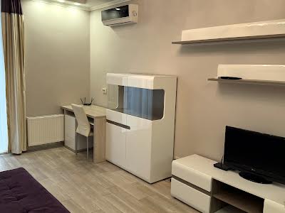 квартира за адресою Регенераторна вул., 4 к2-8