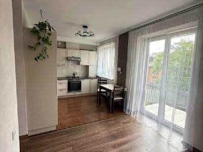квартира за адресою Джерельна вул., 33