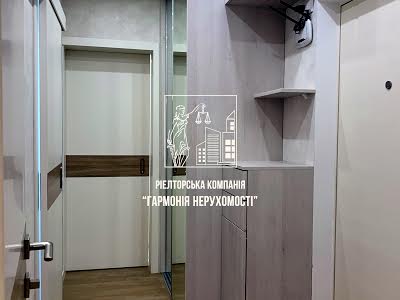 квартира по адресу Софии Русовой ул., 3