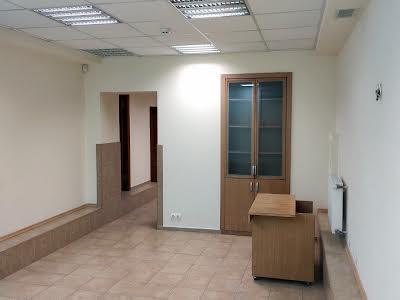 коммерческая по адресу Митрополита Василия Липковского ул. (Урицкого), 40