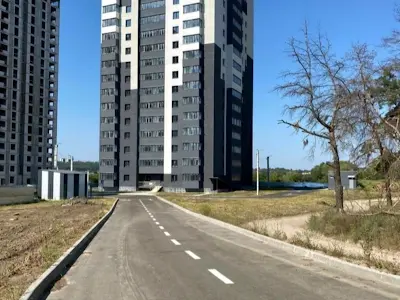 квартира за адресою Непокоренных, 1