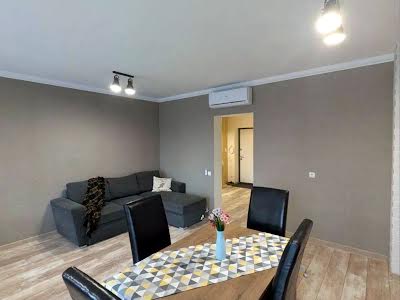квартира за адресою Антоновича вул. (Горького), 74
