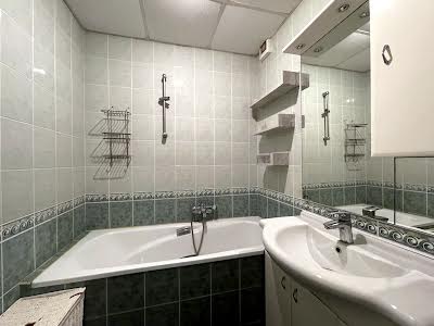 квартира по адресу Юрия Липы ул., 20
