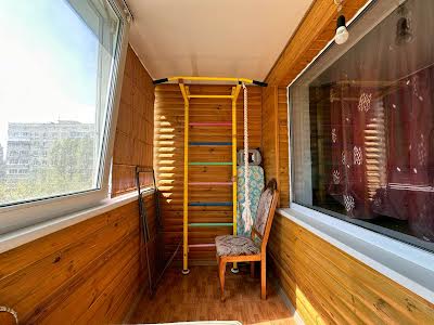 квартира за адресою Янтарна вул., 73