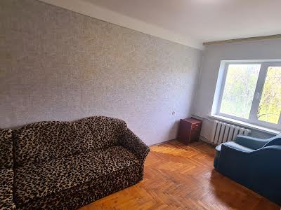 квартира за адресою Леся Курбаса просп., 5