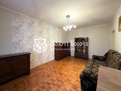 квартира за адресою Приозерна вул., 10г