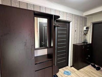 квартира по адресу Строителей ул., 12-Б