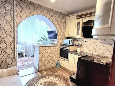 квартира за адресою Сержа Лифаря вул. (Олександра Сабурова), 8-А