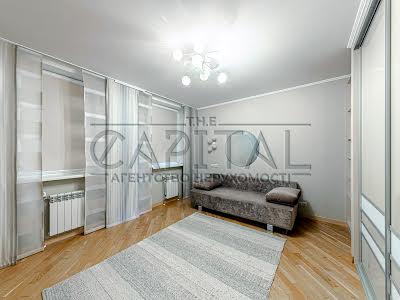 квартира по адресу Calle Dilova ул. (Димитрова), 2Б