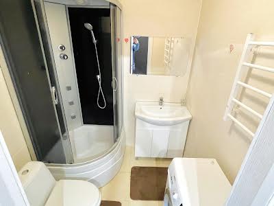 квартира за адресою Берегова вул., 3Д