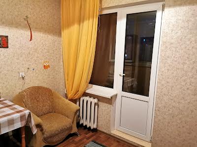квартира за адресою Григорія Ващенка вул., 1