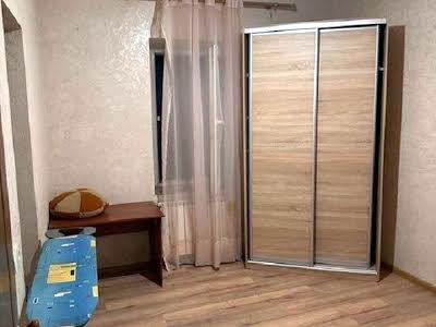 квартира за адресою Разумовська вул., 28