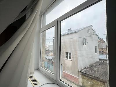 квартира за адресою Амвросія Метлинського вул., 19