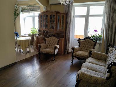 квартира за адресою Татарська вул., 18-Б