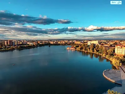 комерційна за адресою Райдужна вул., 113