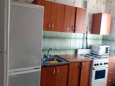 квартира за адресою Вереснева вул., 12-А