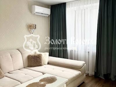 квартира за адресою Героїв Небесної Сотні просп., 20/10
