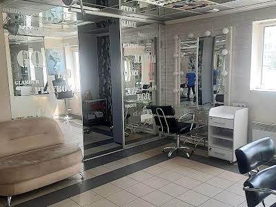 коммерческая по адресу Грушевського ул., 57