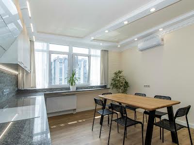 квартира за адресою Кахи Бендукідзе вул., 2