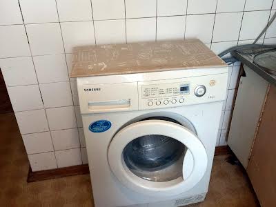 квартира за адресою Будівельників вул., 12