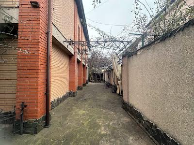 будинок за адресою Капітана Кузнєцова вул.