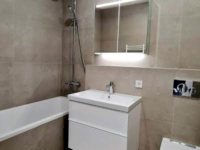 квартира за адресою Олександра Олеся вул., 5А