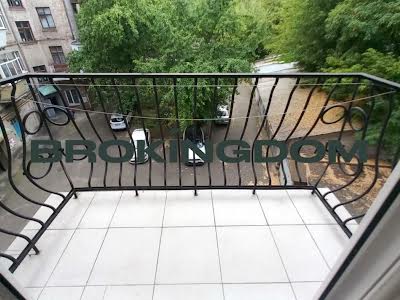 квартира за адресою Білоруська вул., 32