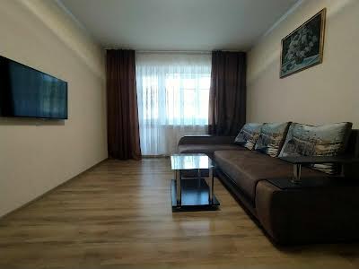 квартира по адресу Героев Днепра ул., 29