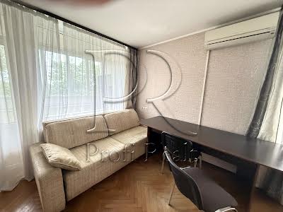 квартира за адресою Митрополита Андрея Шептицького вул. (Анатолія Луначарського), 7