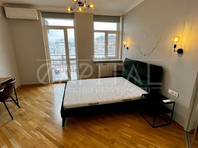 квартира за адресою Шота Руставелі вул., 27