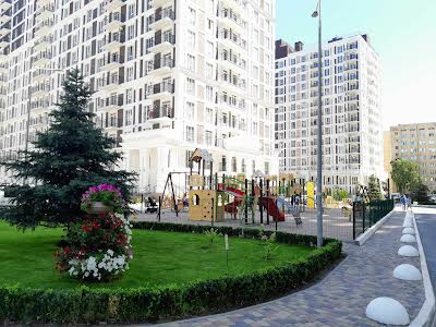 квартира за адресою Михайла Максимовича вул. (Онуфрія Трутенка), 28е